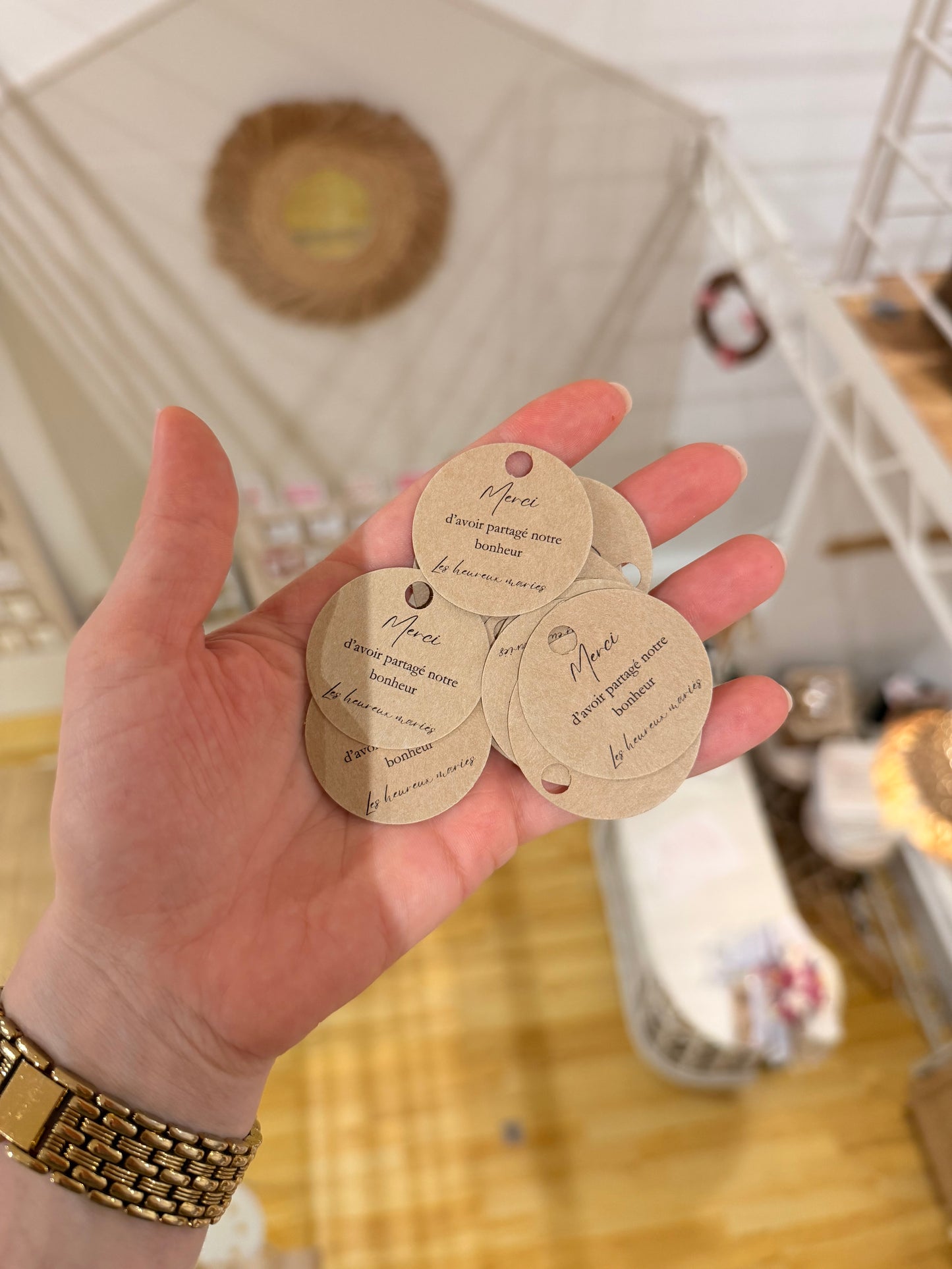 Etiquettes kraft perforées